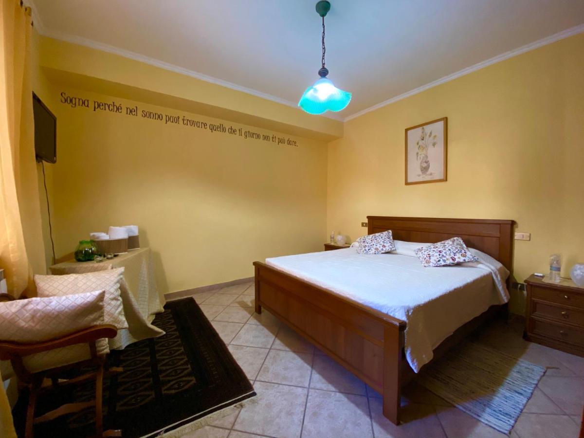 B&B A Casa Di Nonna Massa d'Albe エクステリア 写真