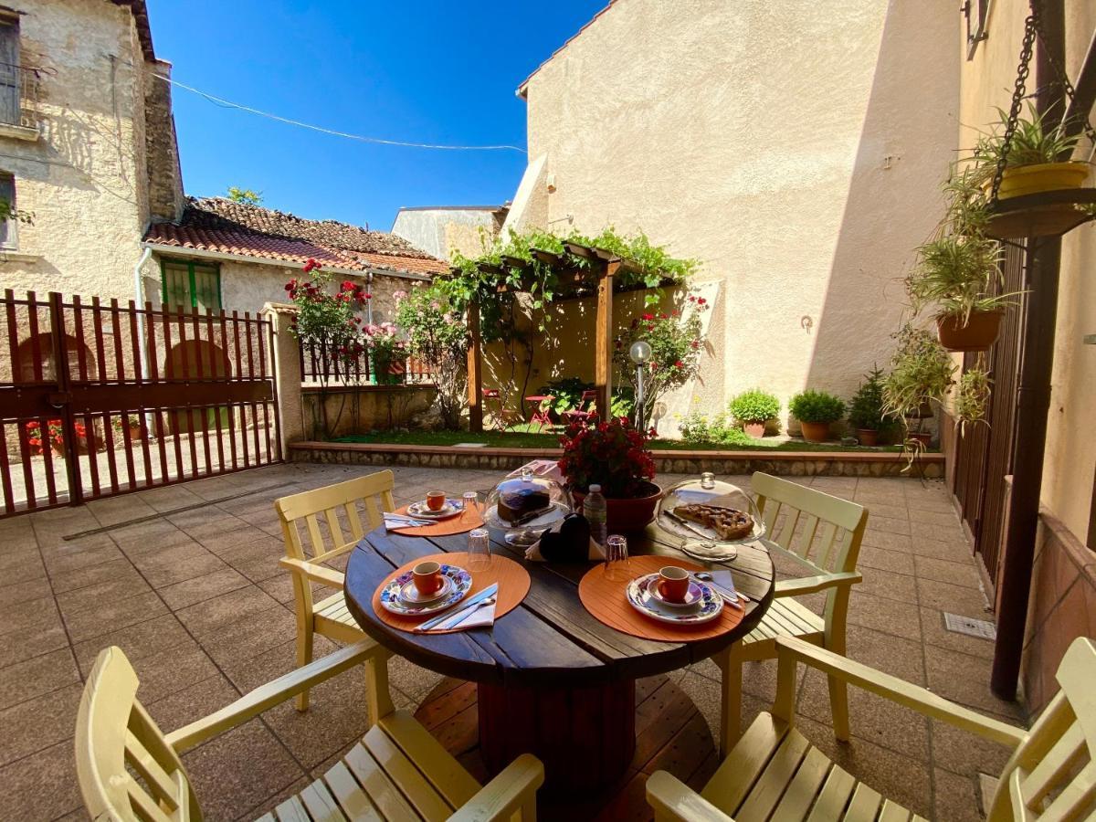 B&B A Casa Di Nonna Massa d'Albe エクステリア 写真