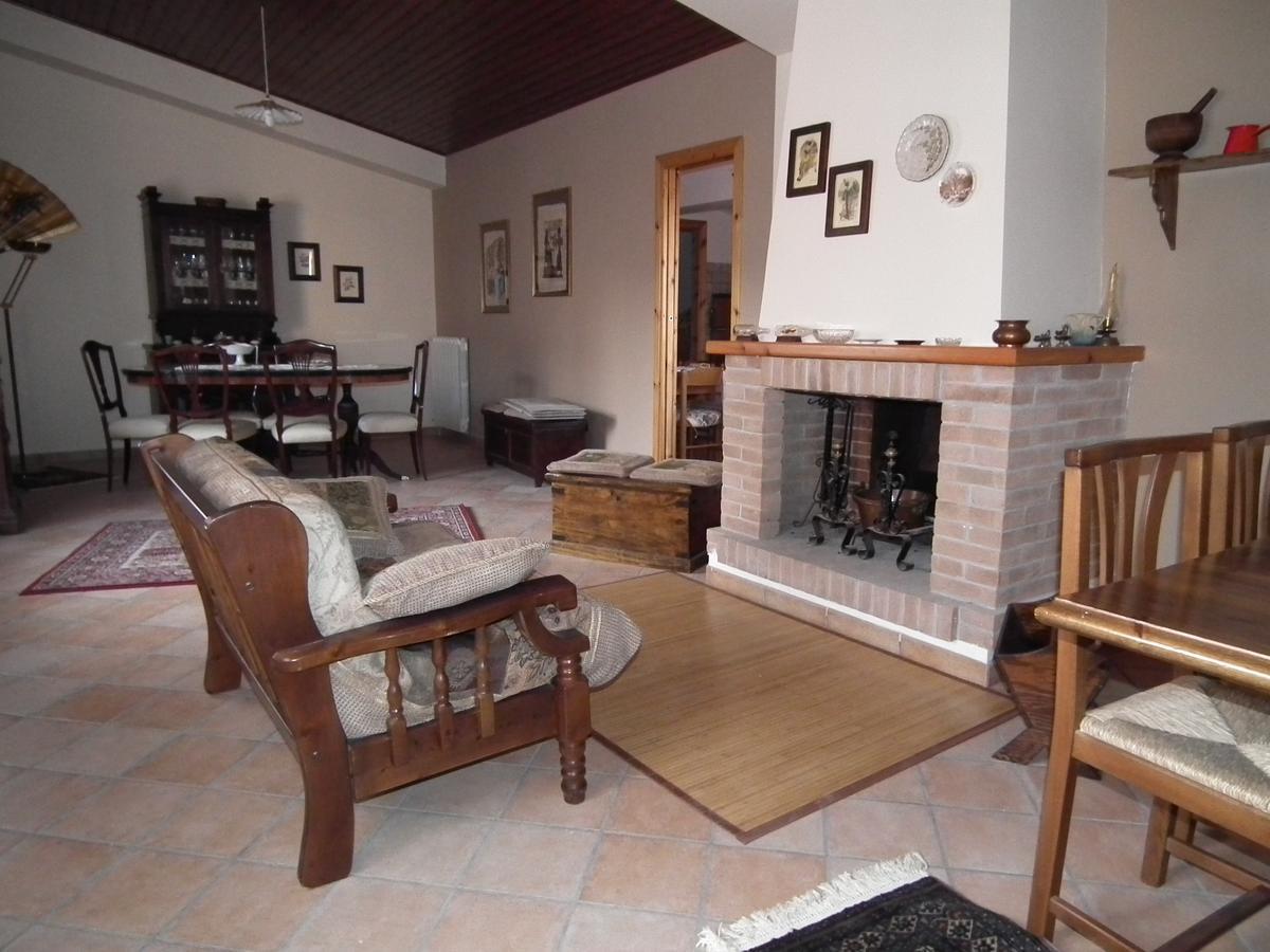 B&B A Casa Di Nonna Massa d'Albe エクステリア 写真