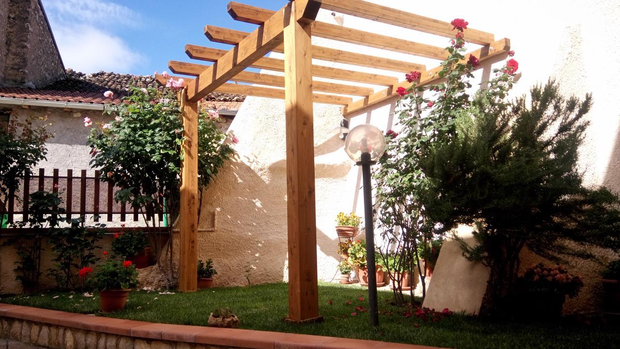 B&B A Casa Di Nonna Massa d'Albe エクステリア 写真