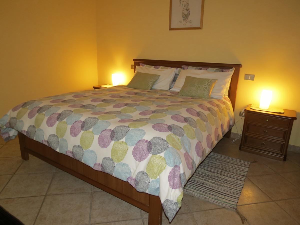B&B A Casa Di Nonna Massa d'Albe エクステリア 写真