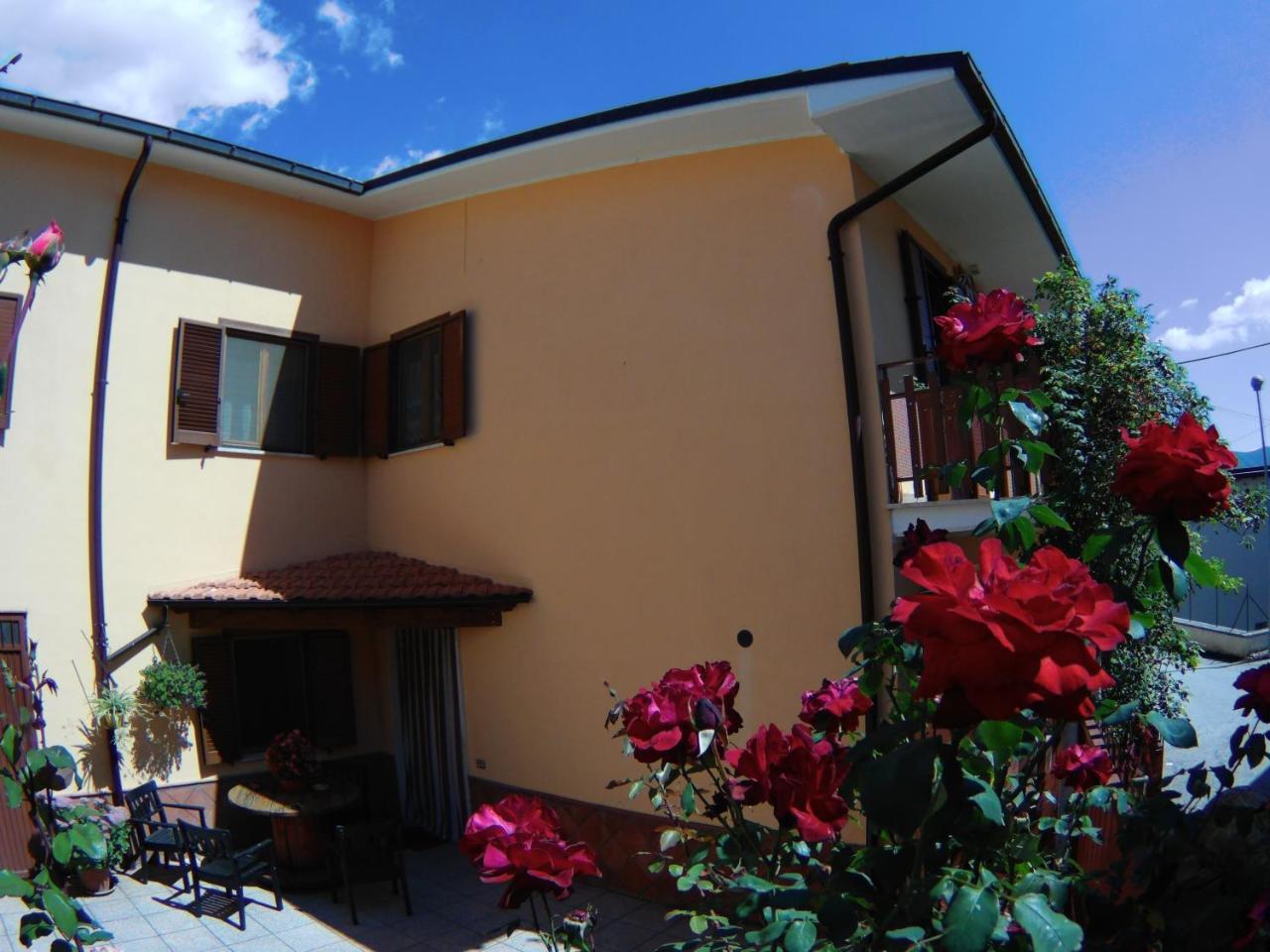 B&B A Casa Di Nonna Massa d'Albe エクステリア 写真