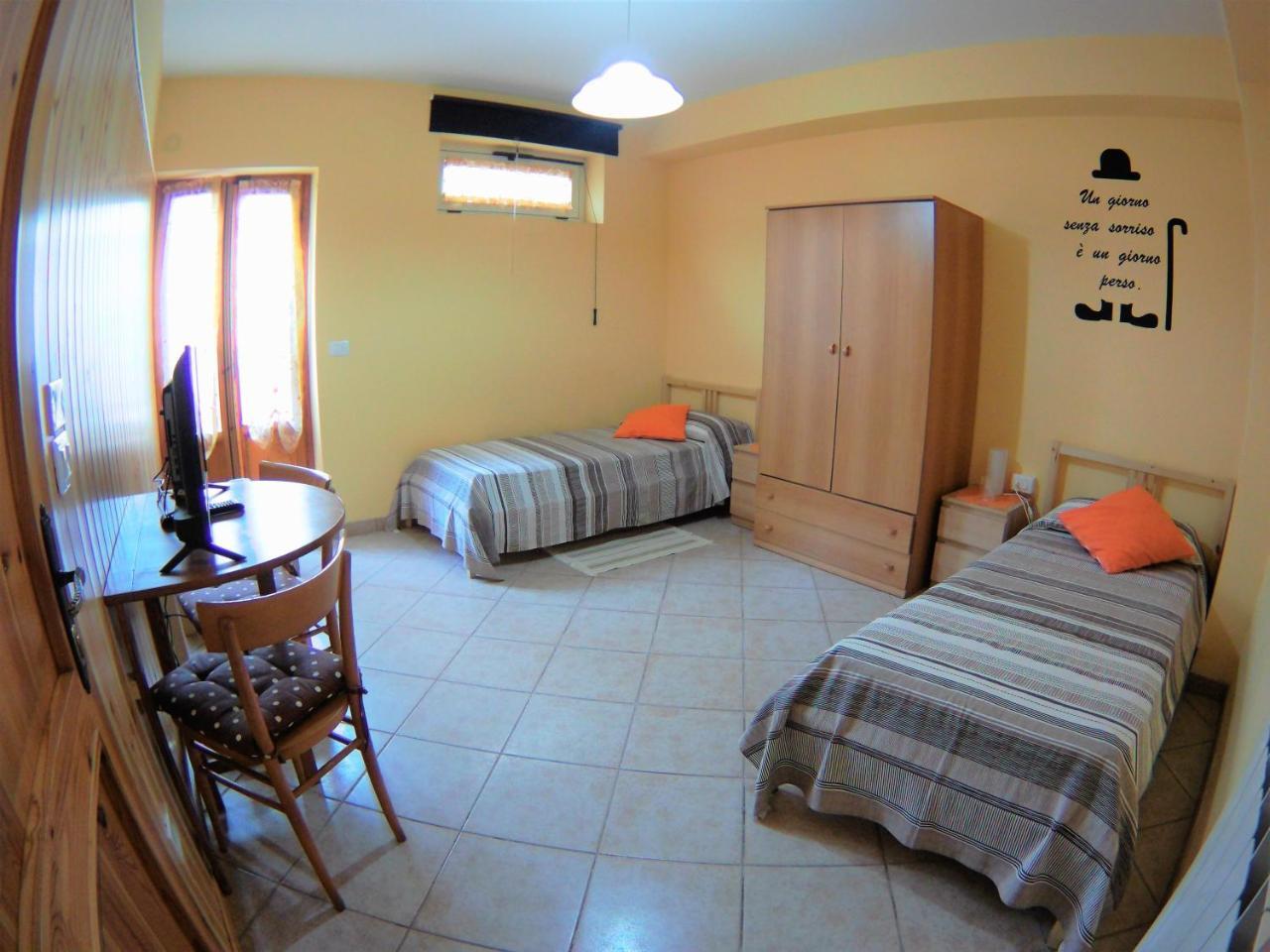 B&B A Casa Di Nonna Massa d'Albe エクステリア 写真