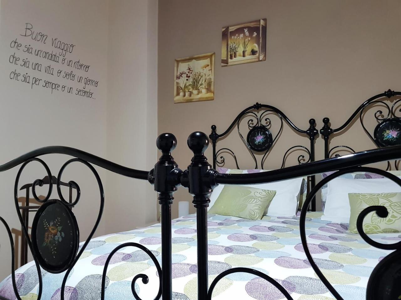 B&B A Casa Di Nonna Massa d'Albe エクステリア 写真