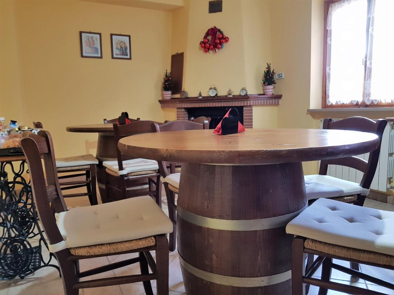 B&B A Casa Di Nonna Massa d'Albe エクステリア 写真
