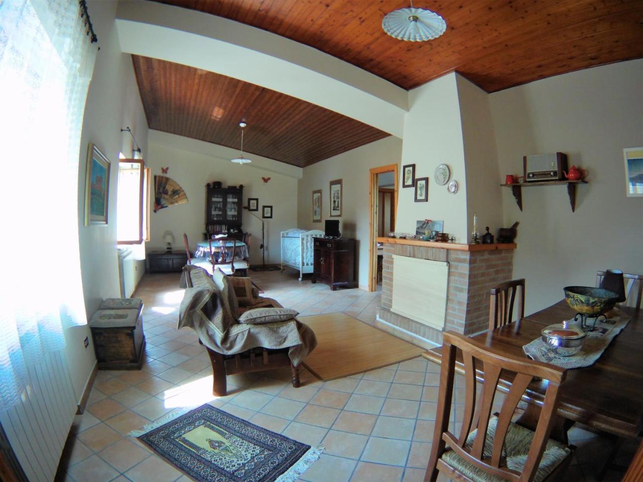 B&B A Casa Di Nonna Massa d'Albe エクステリア 写真