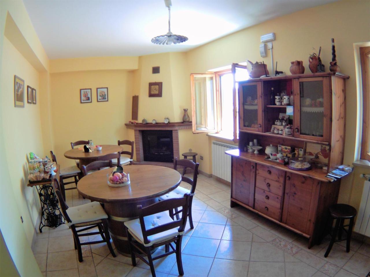 B&B A Casa Di Nonna Massa d'Albe エクステリア 写真