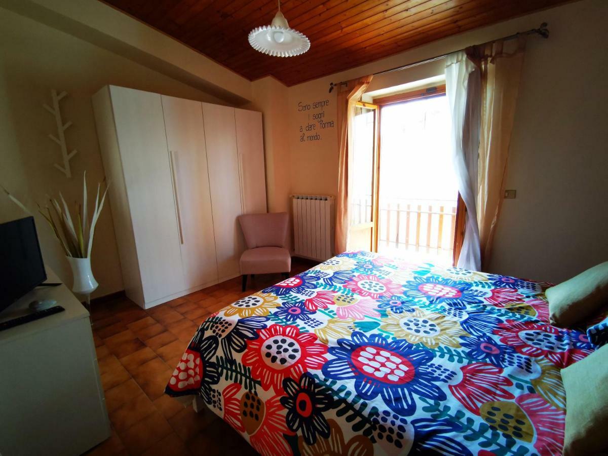 B&B A Casa Di Nonna Massa d'Albe エクステリア 写真